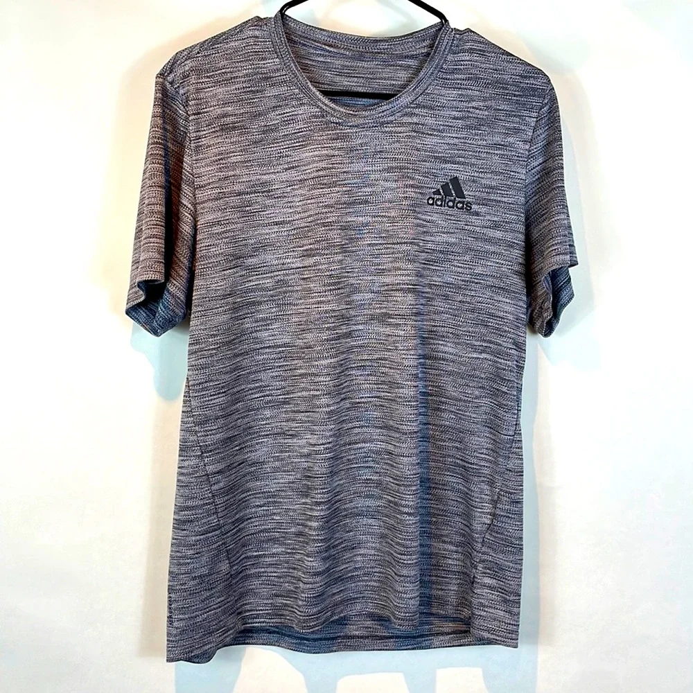 NWOT Men's adidas short sleeved shirt